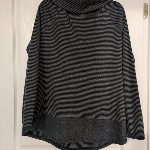 J Jill Tunic Top w/matching Leggings - Picture 5 of 9